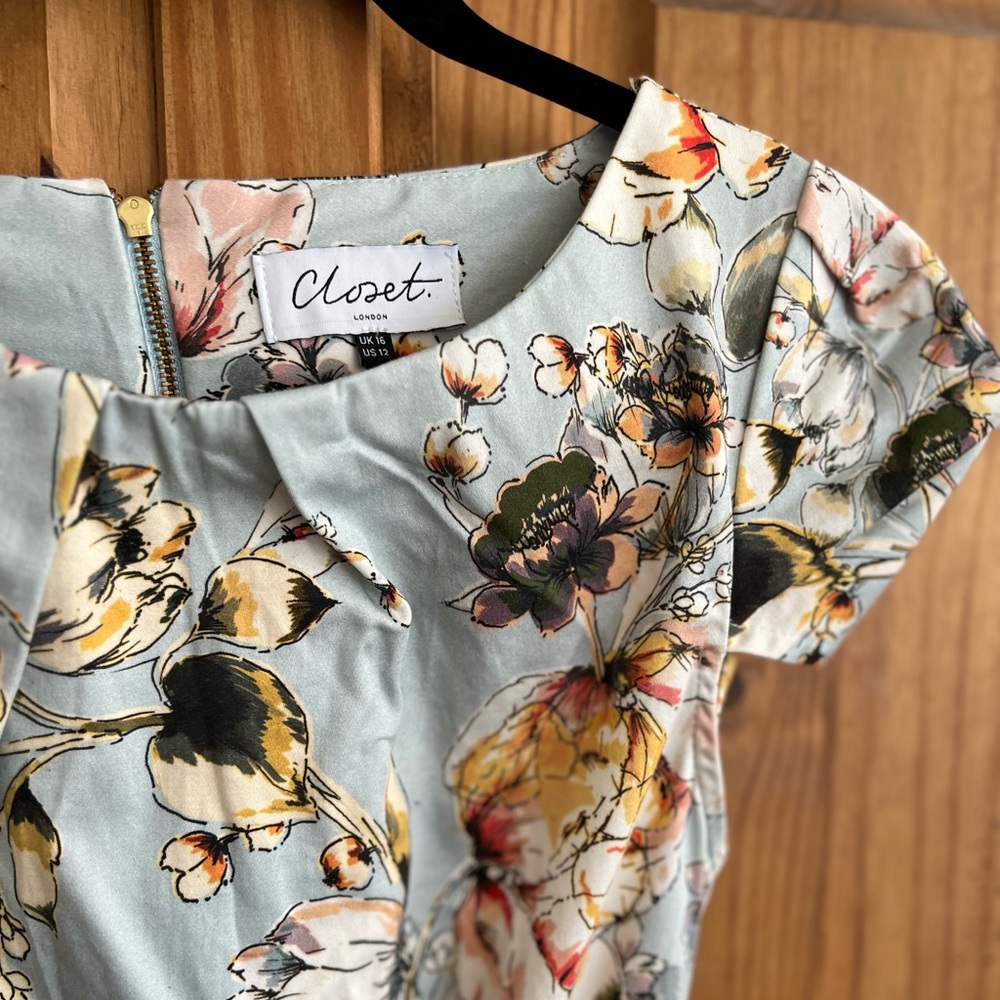 Closet London Pale Blue Floral Dress